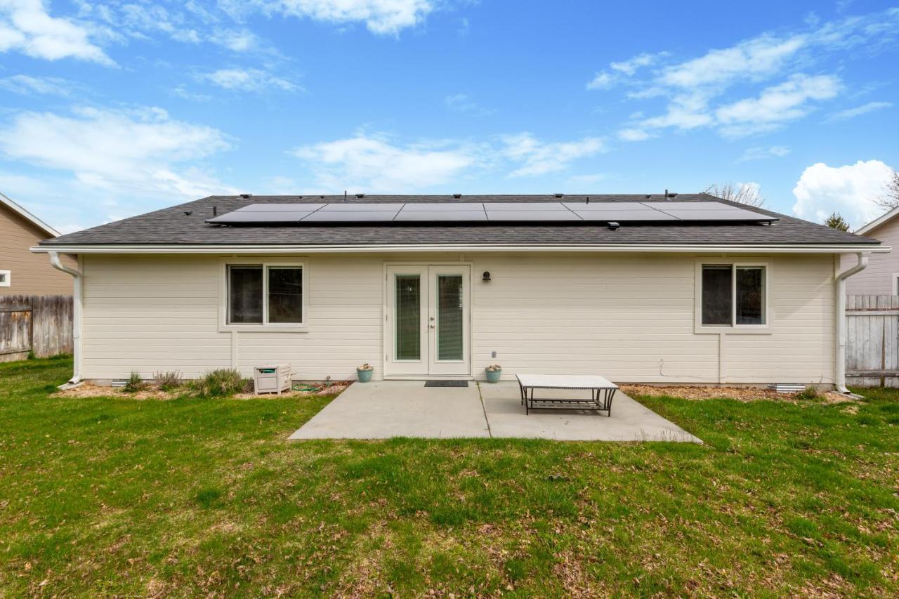 Hello Dolly! 3 Beds, 2 Bath, 2 Tv'S, Fireplace, Quiet Neighborhood In Star, Id Minutes From Walking Trails And River Views Eagle Bagian luar foto